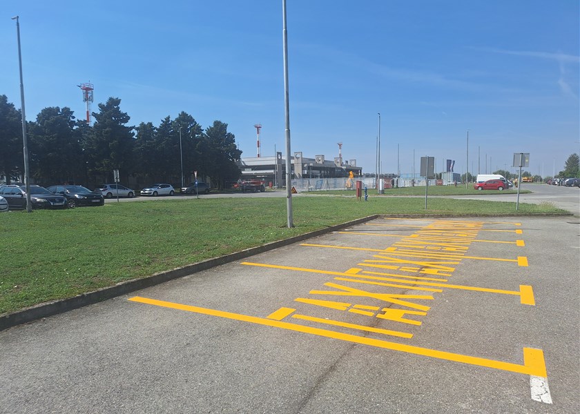 Temporary Taxi Stand and Terminal in Administrative Building