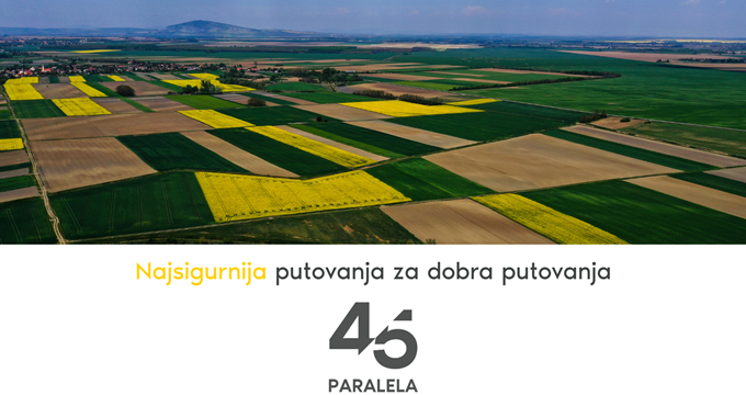 Travel Agency 45 Paralela Moving to the Administration Building